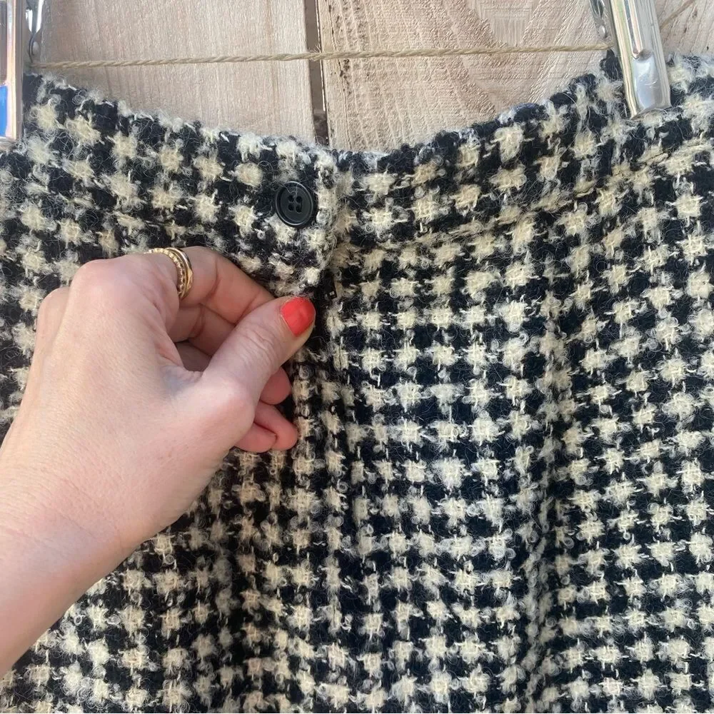 Vintage Valentino wool blend vintage 90’s  mini skirt size 4